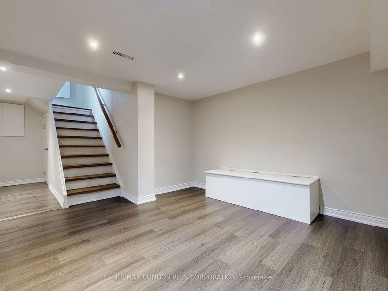 102 Tanjoe Cres  Toronto, M2M 1P7 | Image 28