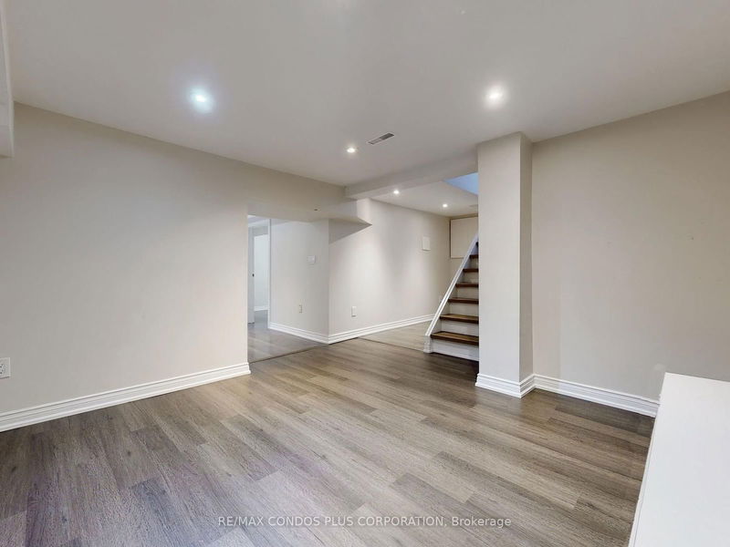 102 Tanjoe Cres  Toronto, M2M 1P7 | Image 29