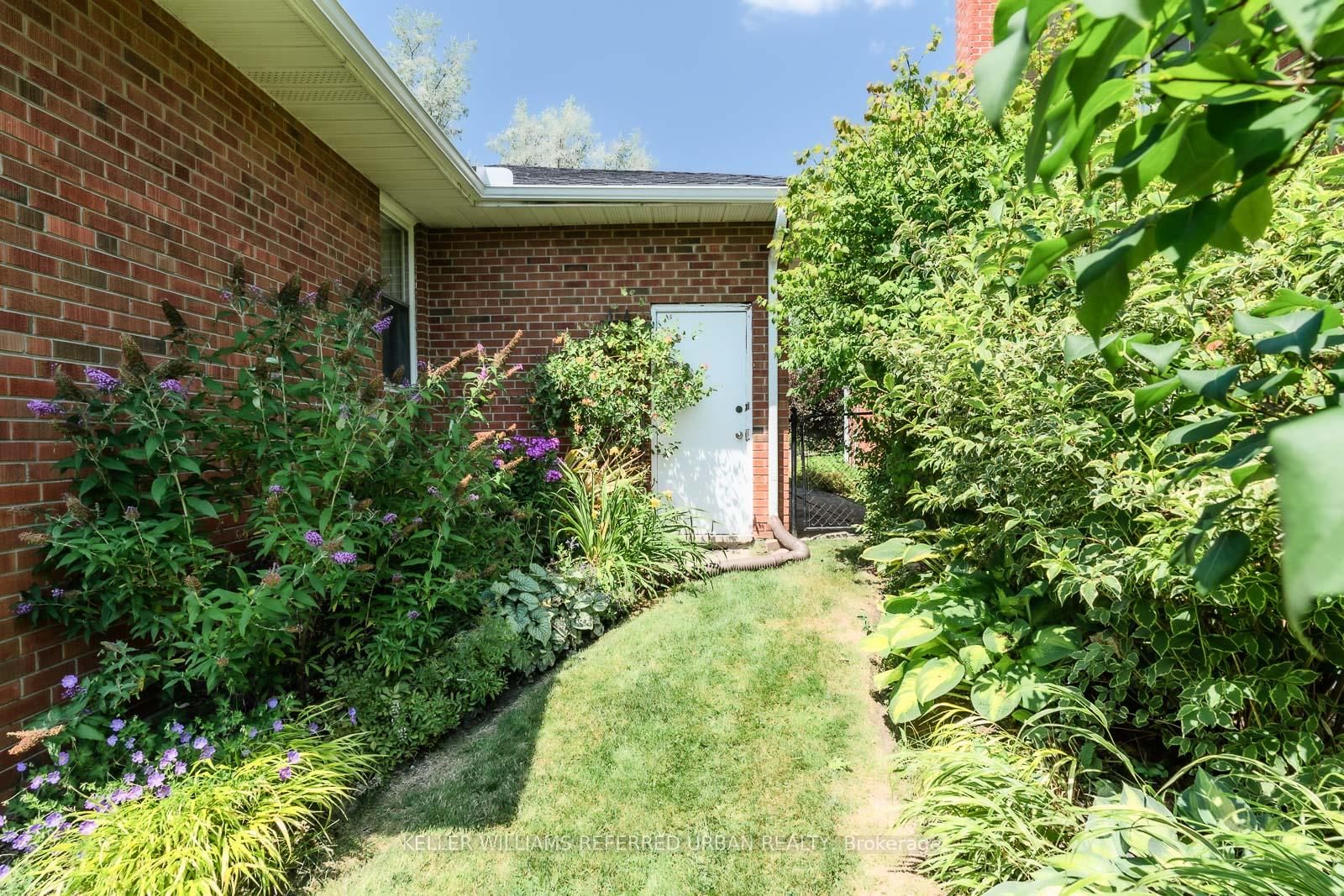 Listing Image 29