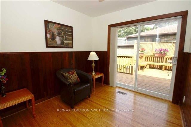 home for lease on 33 Hobart Drive