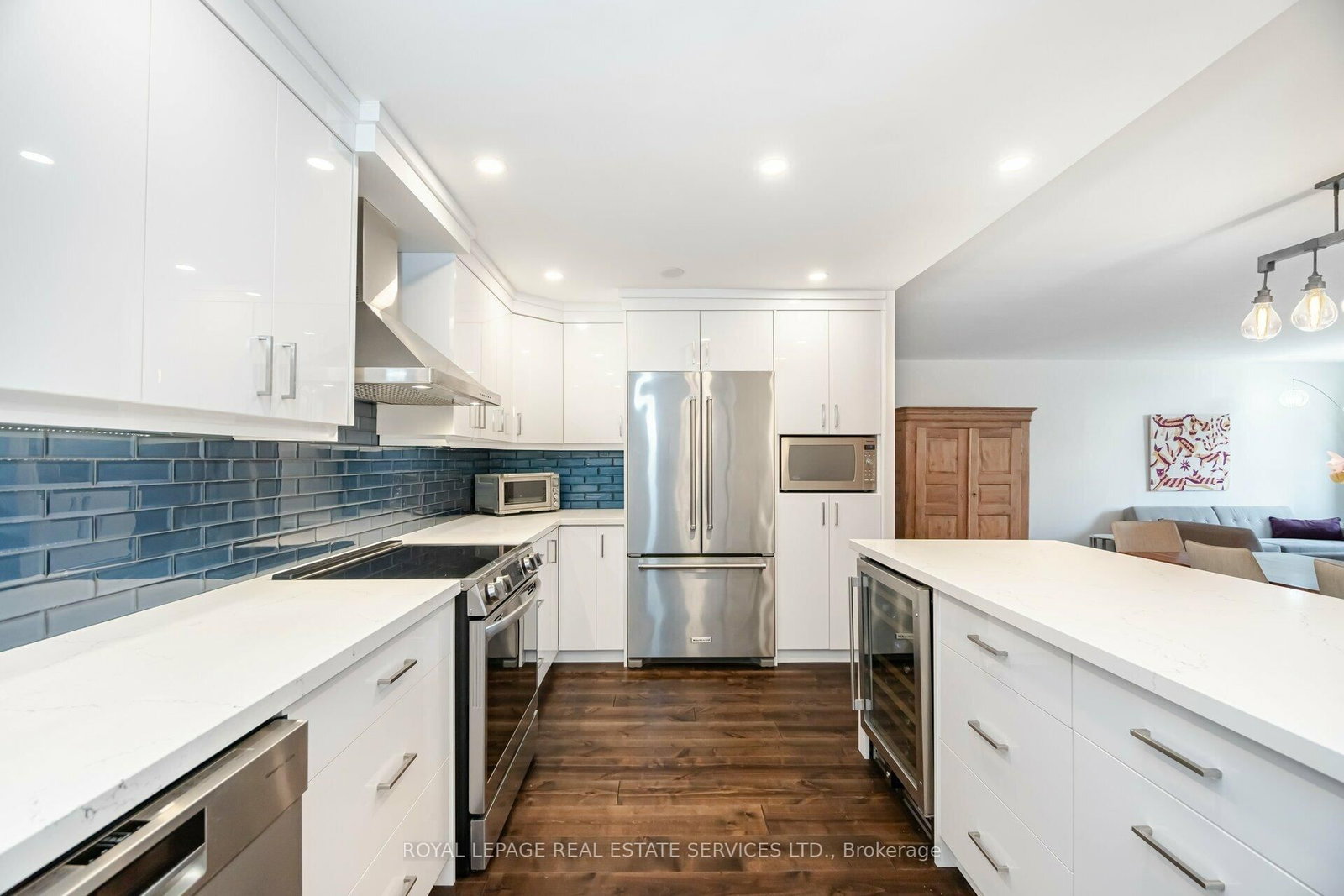 Listing Image 9