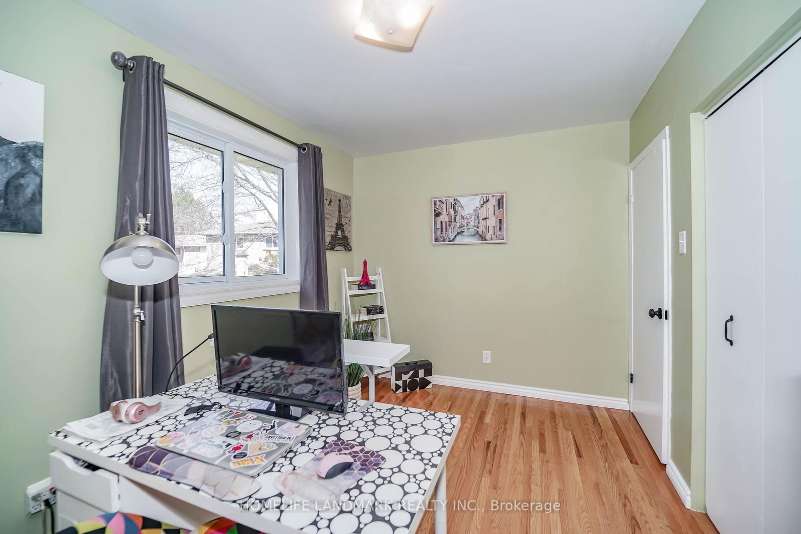 Listing Image 16