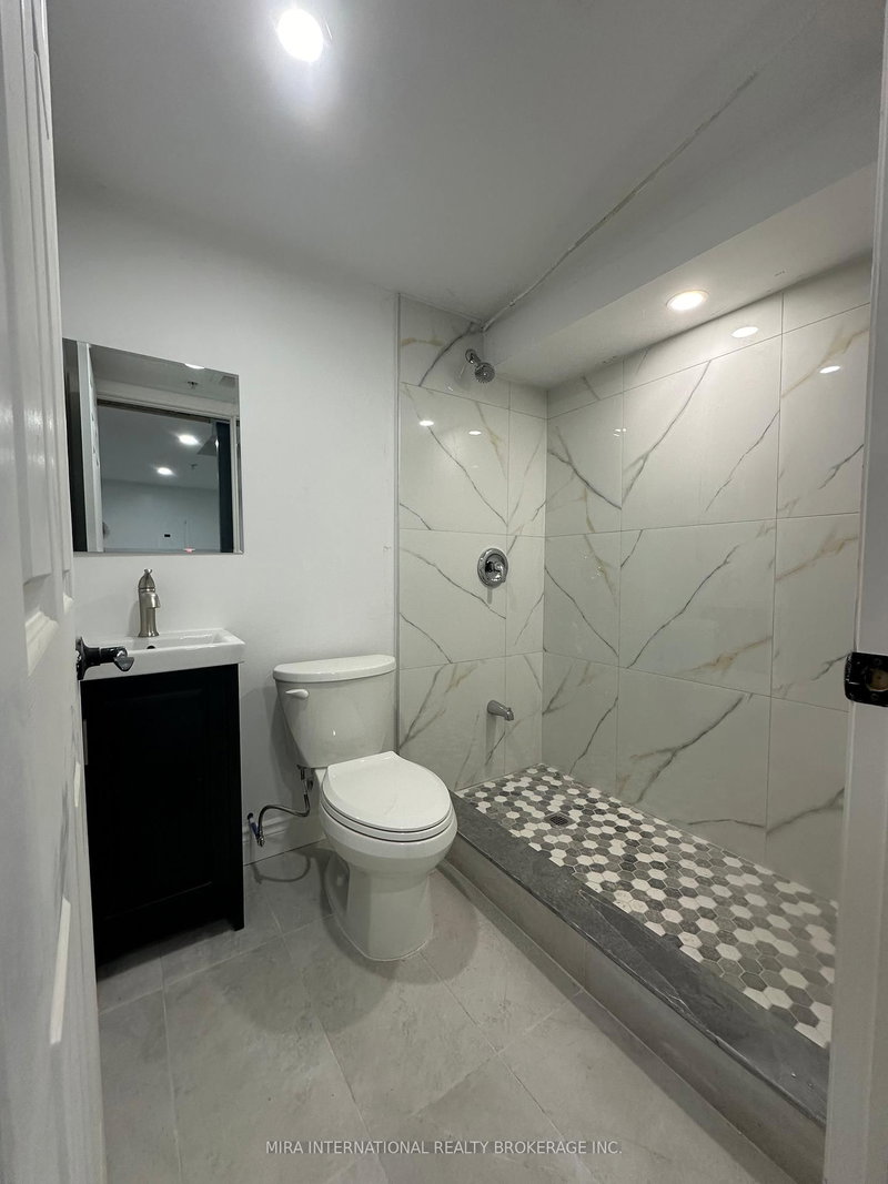 L3 - 180 Sherbourne St, Toronto, M5A 2R7 | Image 3