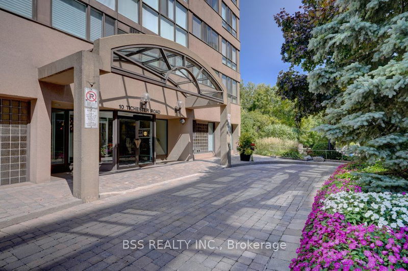  805 - 10 Tichester Rd N Toronto, M5P 3M4 | Image 2