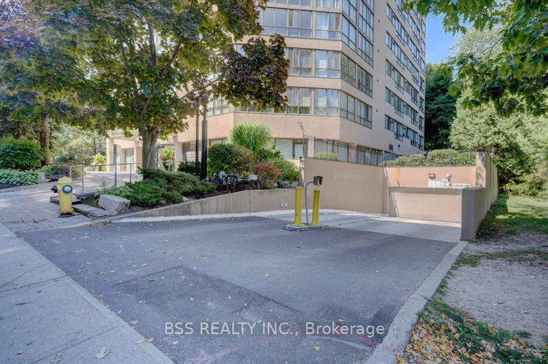  805 - 10 Tichester Rd N Toronto, M5P 3M4 | Image 37