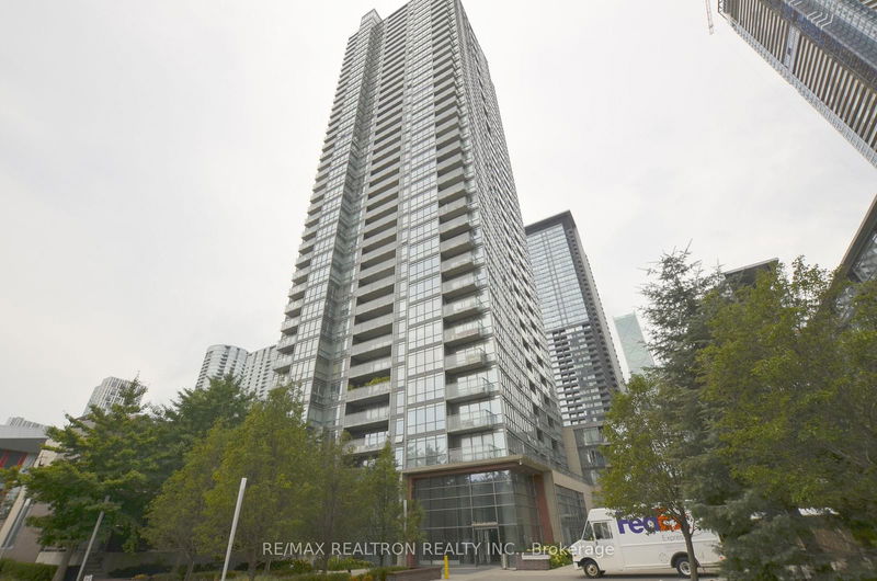 home for lease on 906-15 Fort York Boulevard