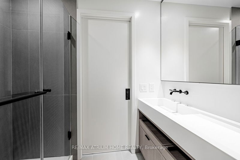  2802 - 55 Charles St E Toronto, M4Y 0J1 | Image 23