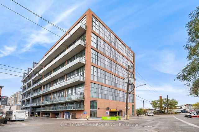 429 - 5 Hanna Avenue