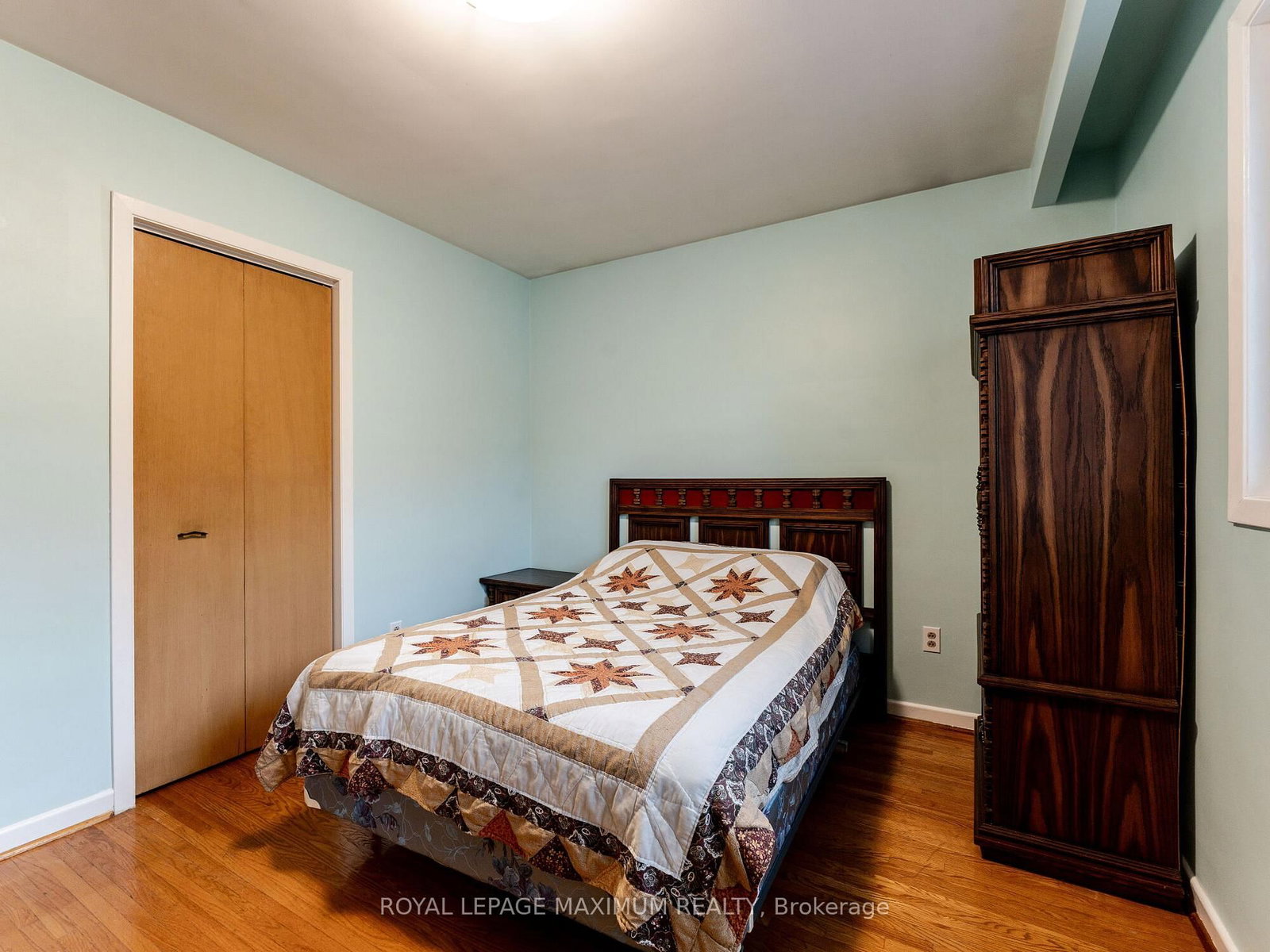 Listing Image 23
