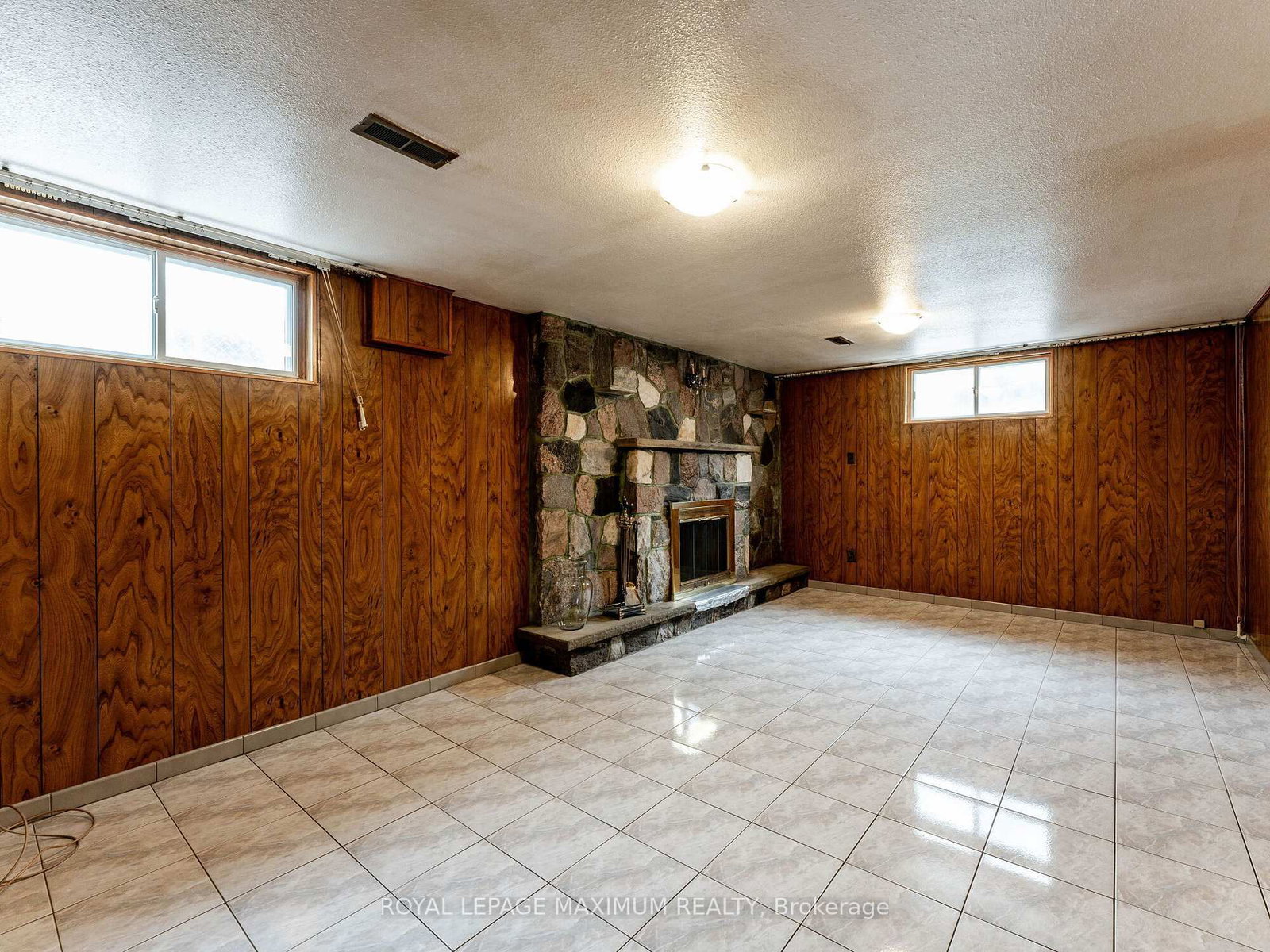 Listing Image 30