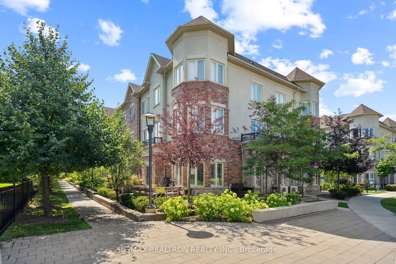 home for sale on 41-31 Coneflower Crescent