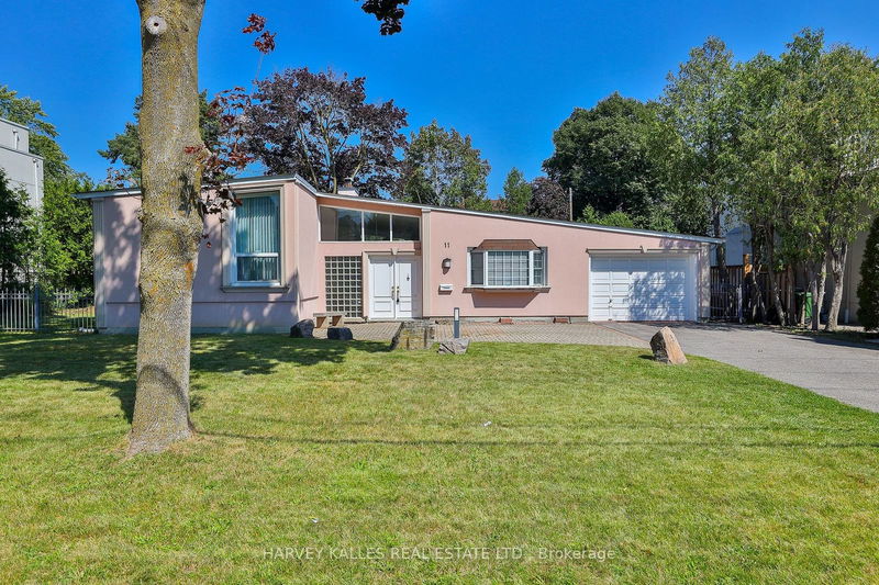 11 Banbury Rd  Toronto, M3B 2K3 | Image 1