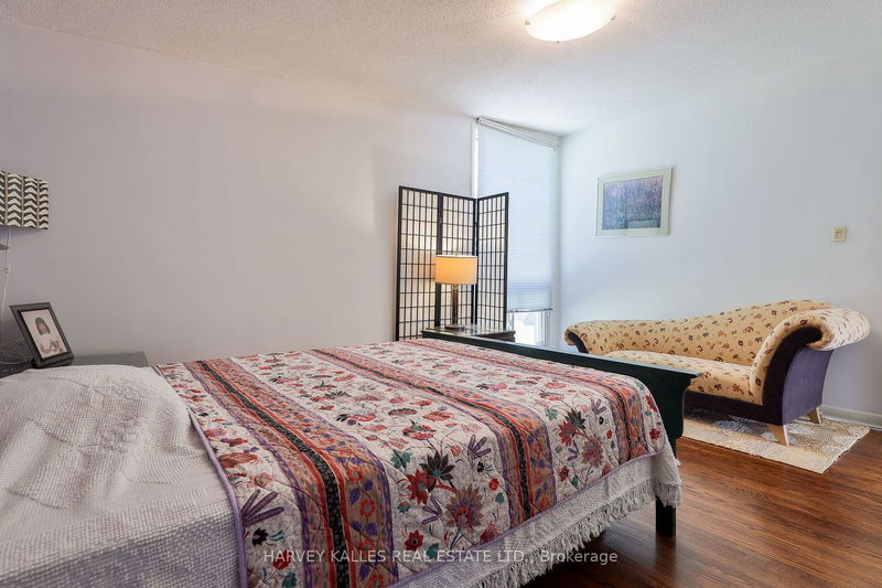 11 Banbury Rd  Toronto, M3B 2K3 | Image 17