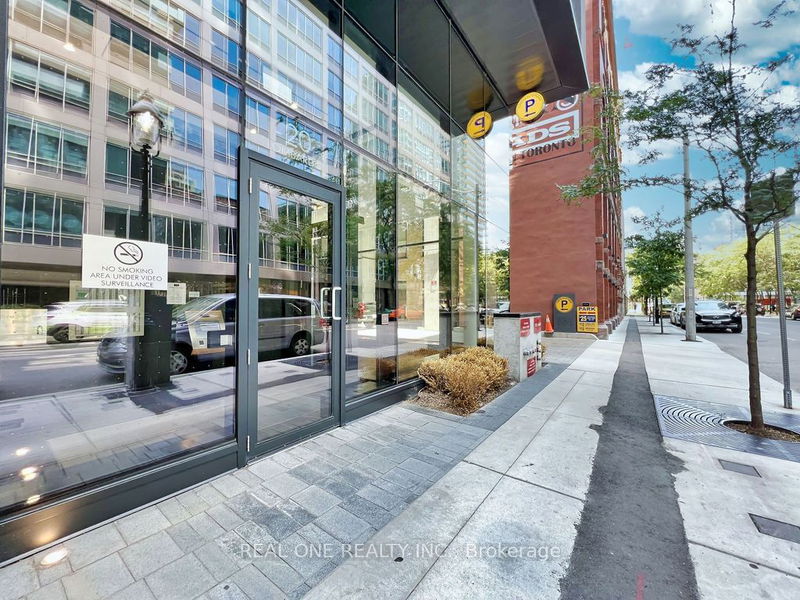 home for lease on 3601-20 Lombard Street