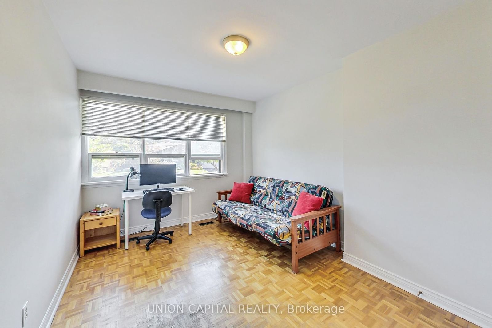Listing Image 14