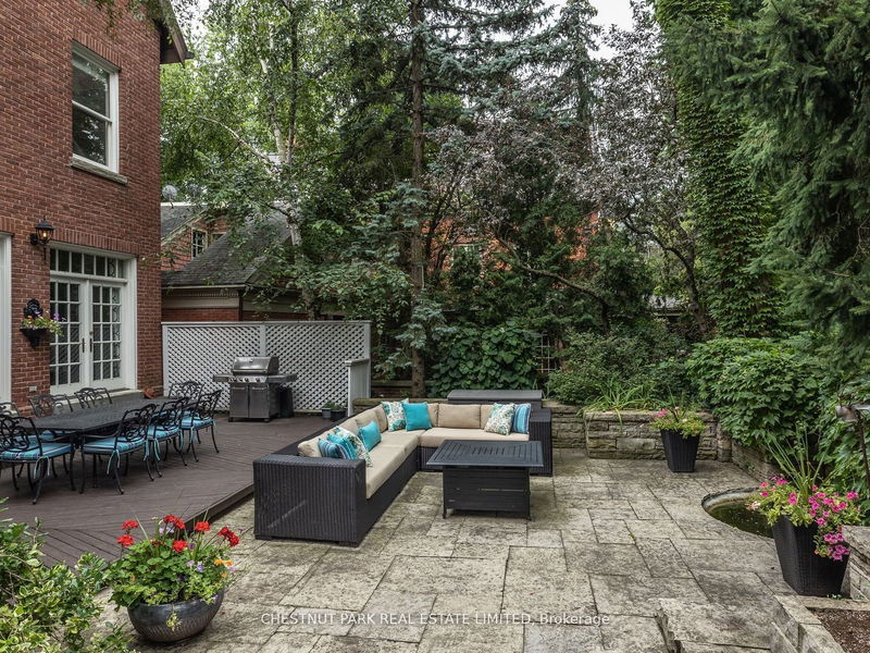 10 Pine Hill Rd  Toronto, M4W 1P6 | Image 29