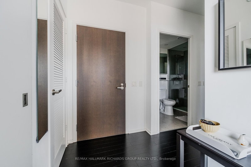 315 - 12 Bonnycastle St, Toronto, M5A 0C8 | Image 3