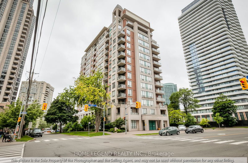 home for sale on 1108-28 Byng Avenue