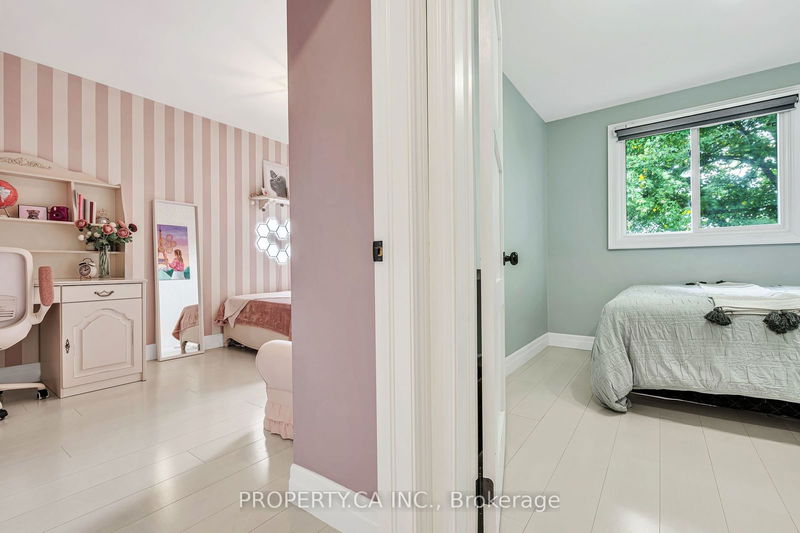 39 Black Hawk Way  Toronto, M2R 3L5 | Image 28