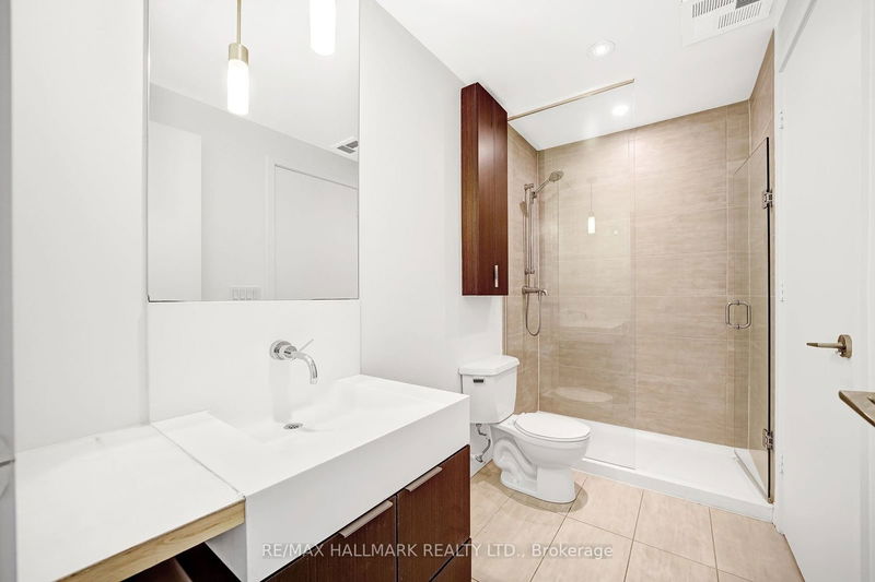  2310 - 110 Charles St E Toronto, M4Y 1T5 | Image 11