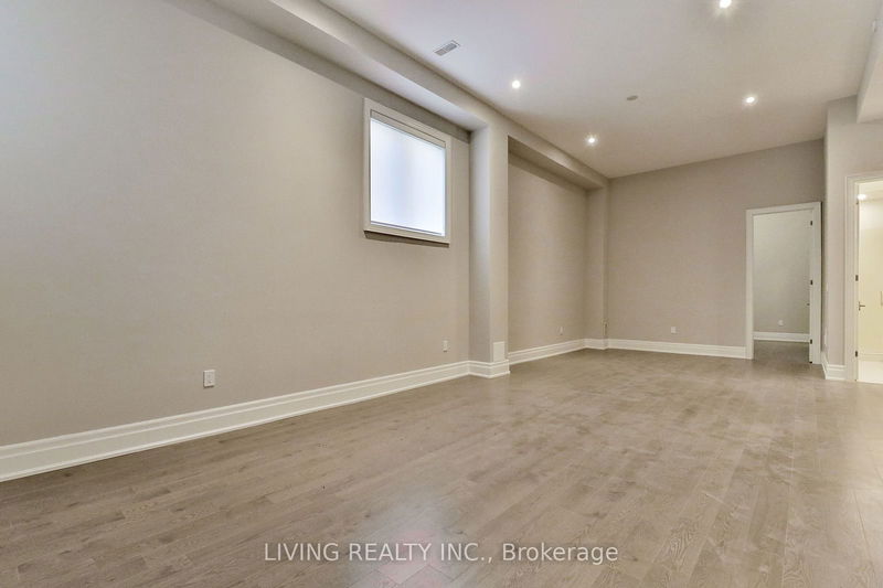 162 Cummer Ave  Toronto, M2M 0B7 | Image 27