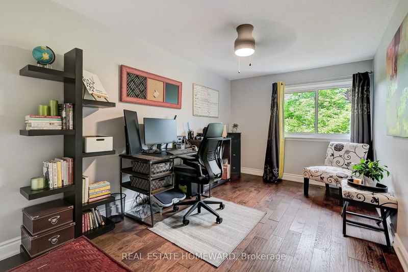 60 Flaming Rose Way  Toronto, M2N 5W8 | Image 22