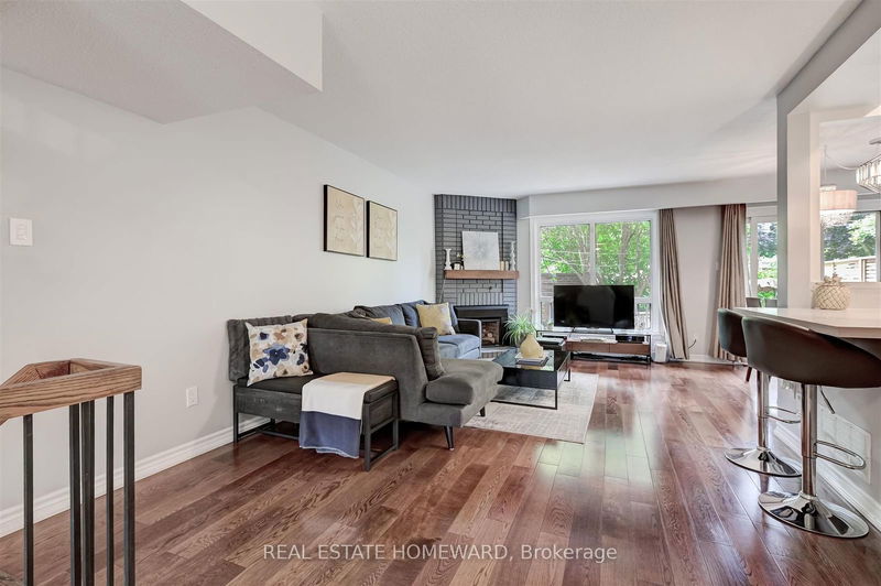 60 Flaming Rose Way  Toronto, M2N 5W8 | Image 5