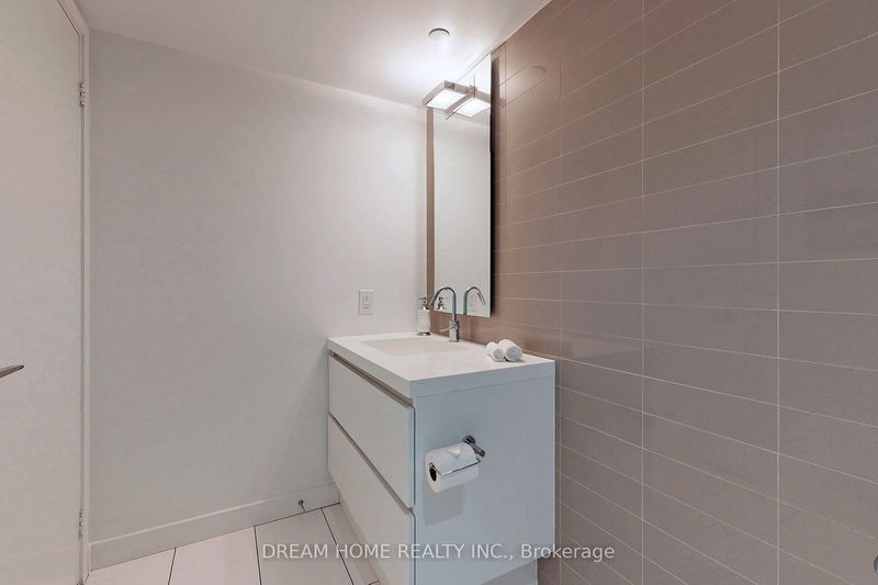  TH01 - 62 Dan Leckie Way  Toronto, M5V 0K1 | Image 19