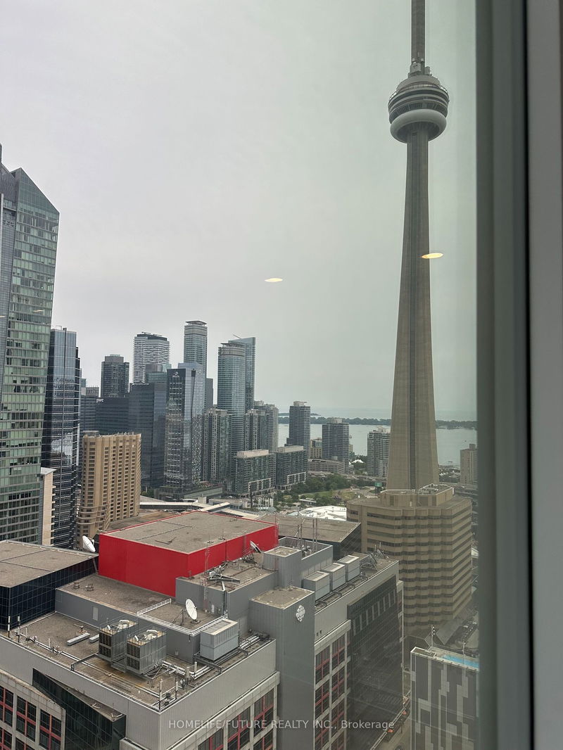 home for lease on 3207-15 Mercer Street