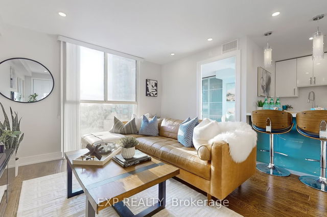 503 - 5460 Yonge Street