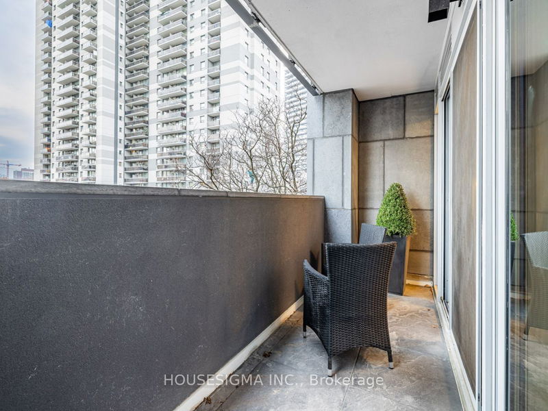  302 - 128 Pears Ave  Toronto, M5R 0A9 | Image 17