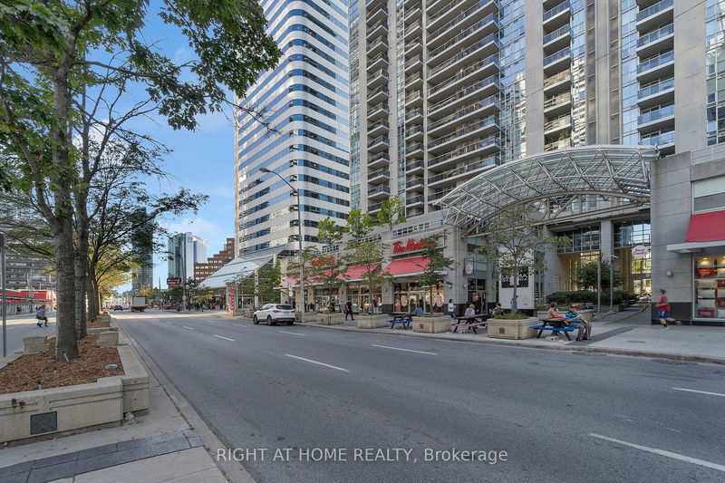  808 - 4968 Yonge St  Toronto, M2N 7G9 | Image 3