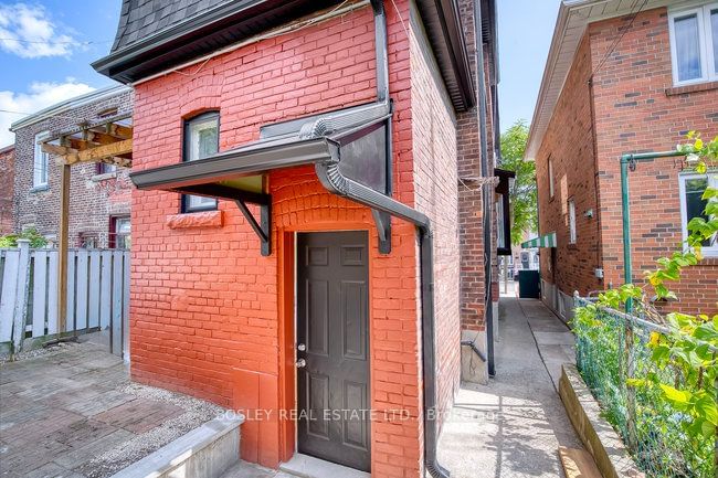 282 Ossington Ave  Toronto, M6H 2W6 | Image 26