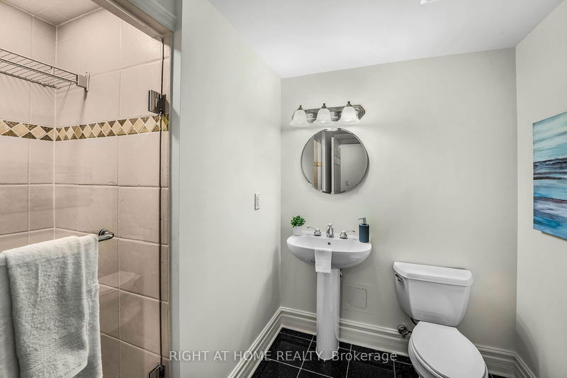  PH2 - 80 Cumberland St  Toronto, M5R 3V1 | Image 18