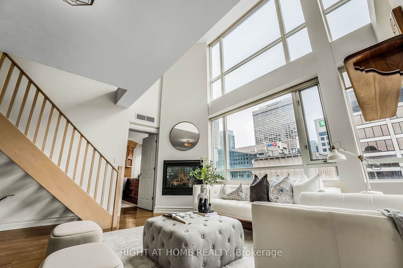  PH2 - 80 Cumberland St  Toronto, M5R 3V1 | Image 3