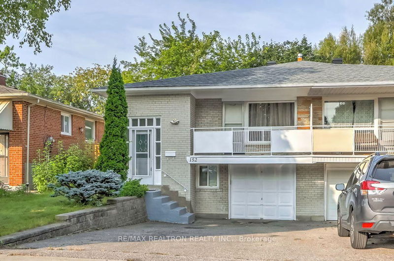 152 Pineway Blvd  Toronto, M2H 1A8 | Image 1