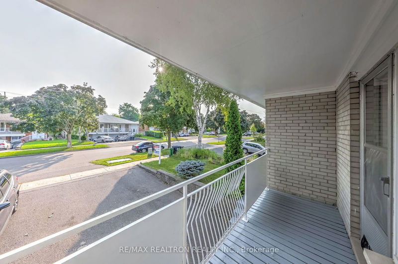 152 Pineway Blvd  Toronto, M2H 1A8 | Image 29