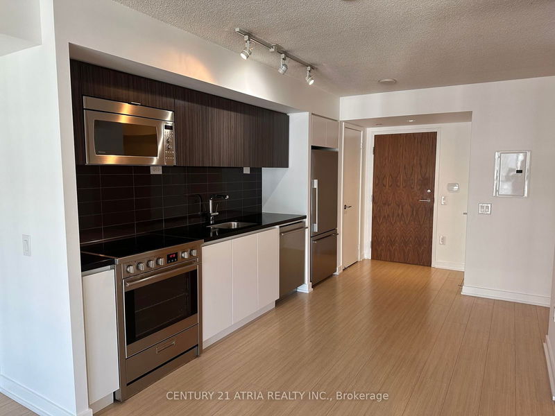 home for lease on 718-85 Queens Wharf Road