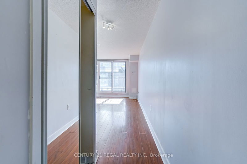  216 - 11 Brunel Crt  Toronto, M5V 3Y3 | Image 4