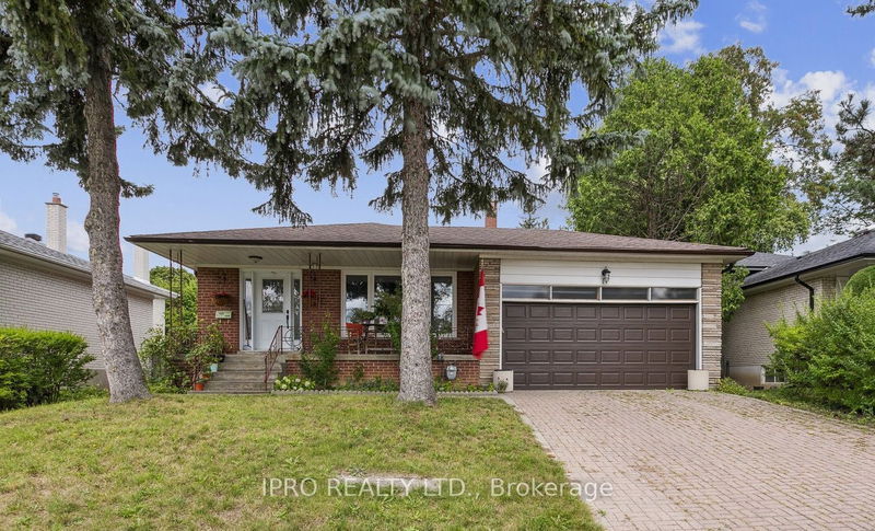 home for sale on 11 Weatherstone Crescent