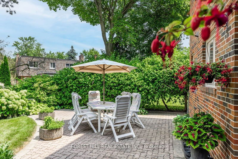 18 Elliotwood Crt  Toronto, M2L 2P9 | Image 25