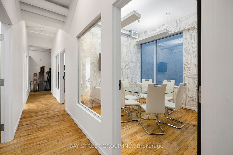 601 - 460 Richmond St W, Toronto, M5V 1Y1 | Image 2