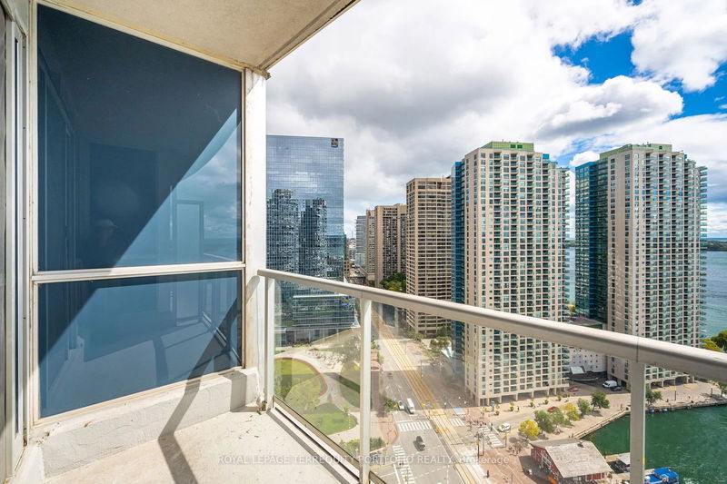  2503 - 208 Queens Quay W Toronto, M5J 2Y5 | Image 31