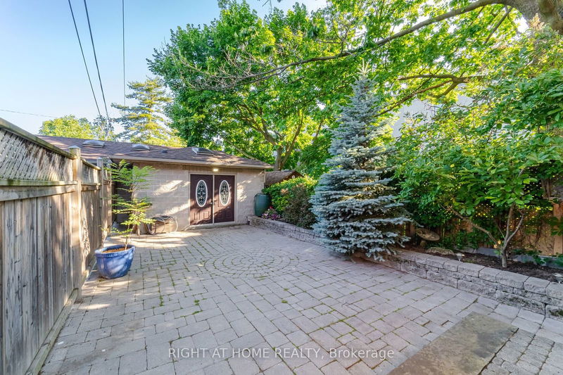 279 Davisville Ave  Toronto, M4S 1H1 | Image 11