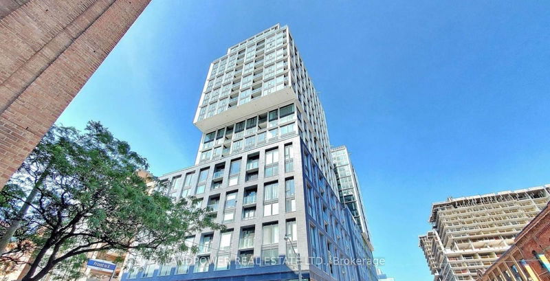  605 - 158 Front St E Toronto, M5A 0K9 | Image 1