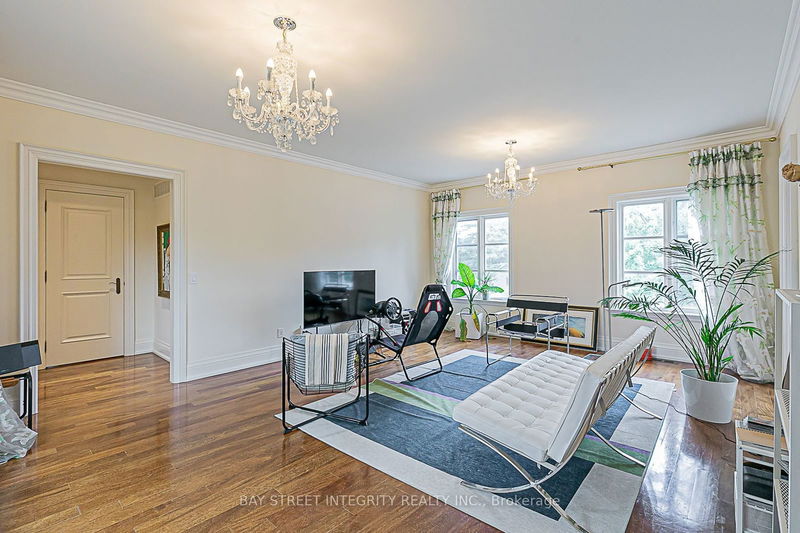 50 Leacroft Cres  Toronto, M3B 2G6 | Image 26