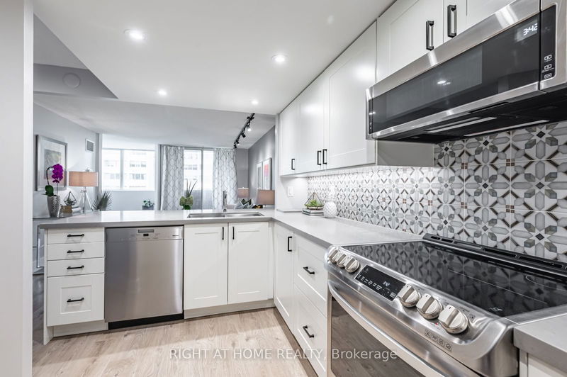  203 - 60 Homewood Ave  Toronto, M4Y 2X4 | Image 10