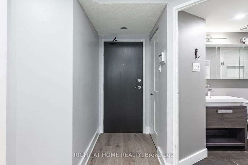  203 - 60 Homewood Ave  Toronto, M4Y 2X4 | Image 2