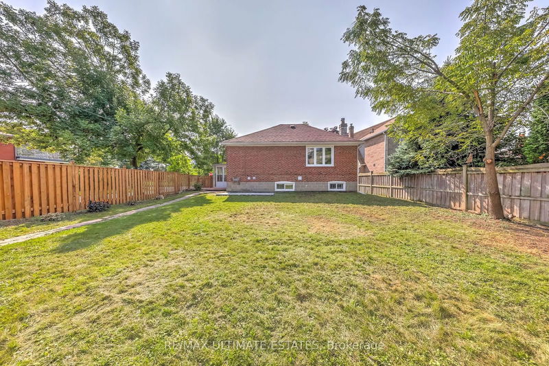 106 Pleasant Ave  Toronto, M2M 1M1 | Image 32