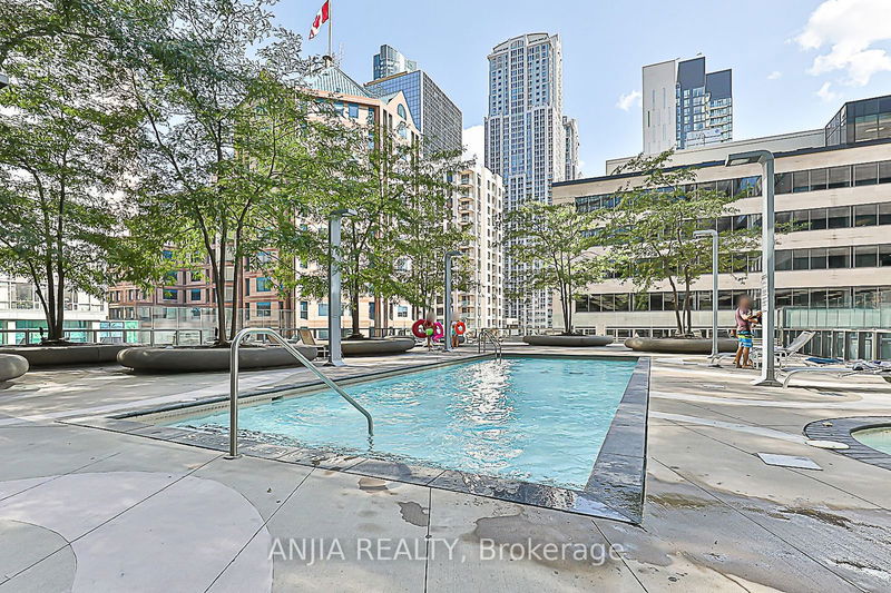  4202 - 832 Bay St  Toronto, M5S 1Z6 | Image 39